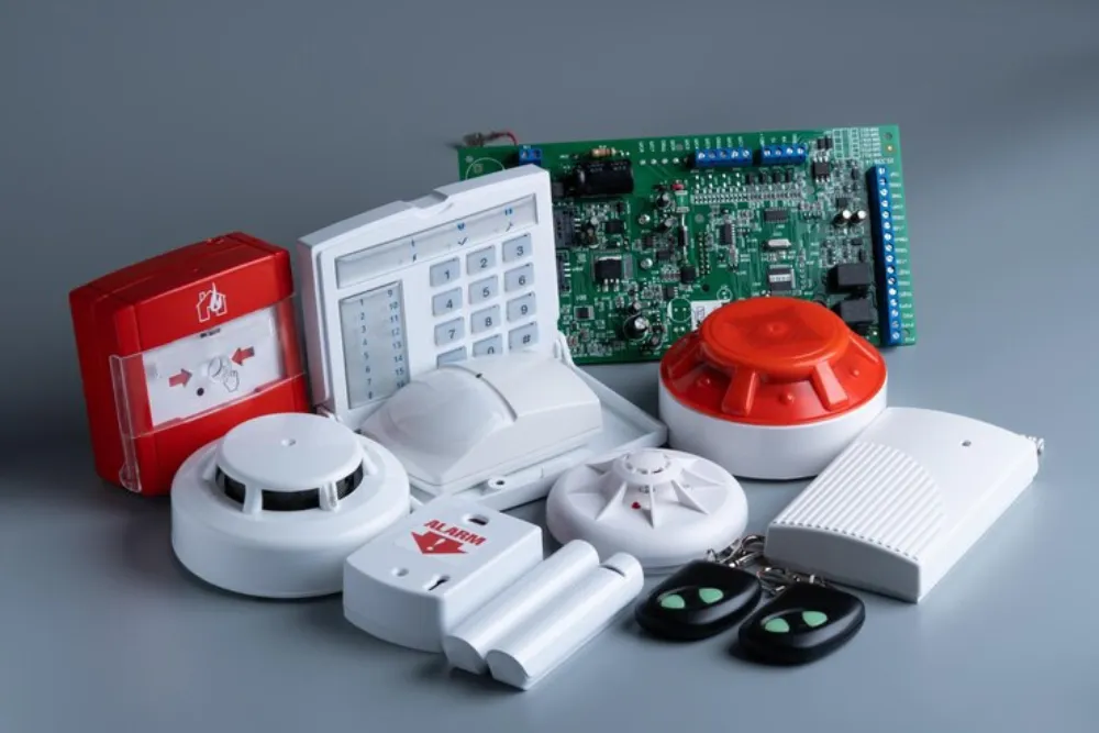 Types Of Batteries Used In Smoke Detection Devices