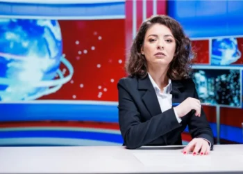 why is everyone leaving witn news