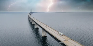 The Journey Of Electricity How Far Does Electricity Travel In Water